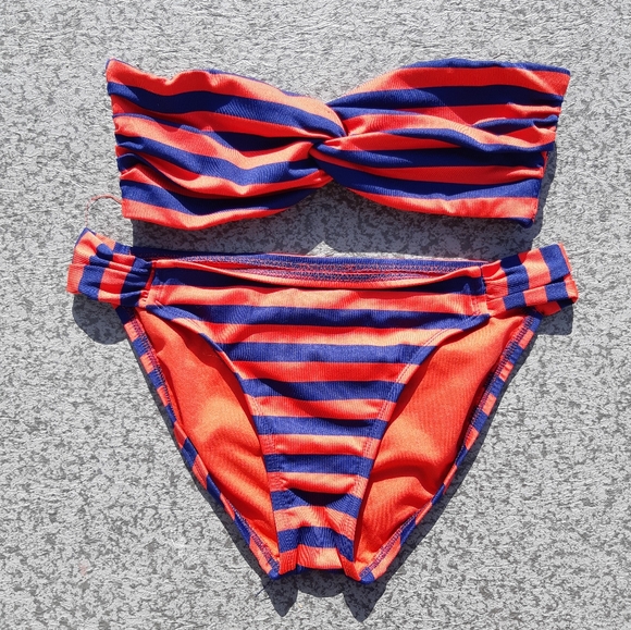 Bikini Set - Picture 2 of 12